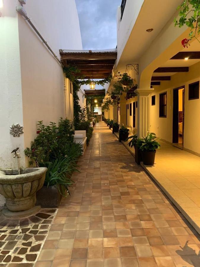 Nico Hotel Antigua Екстериор снимка
